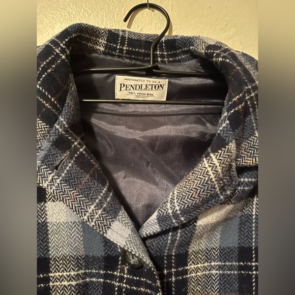 Beautiful Authentic Pendleton Cropped Jacket - Picture 5 of 8